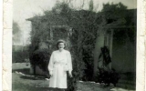 Mom_in_Wedding_Dress